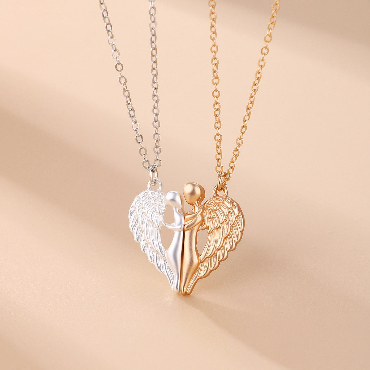 Valentine's Day Gift: "Embracing Angel Wings" Matching Couple Necklaces – Magnetic Heart-Shaped Alloy Pendant Necklaces